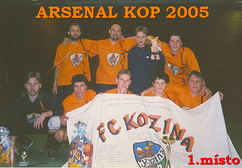 Arsenal kop 2005.jpg